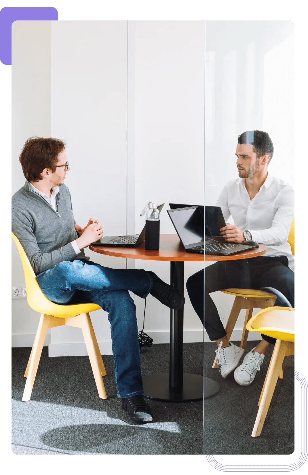 Les auditeurs de sécurité discutent des exigences de conformité