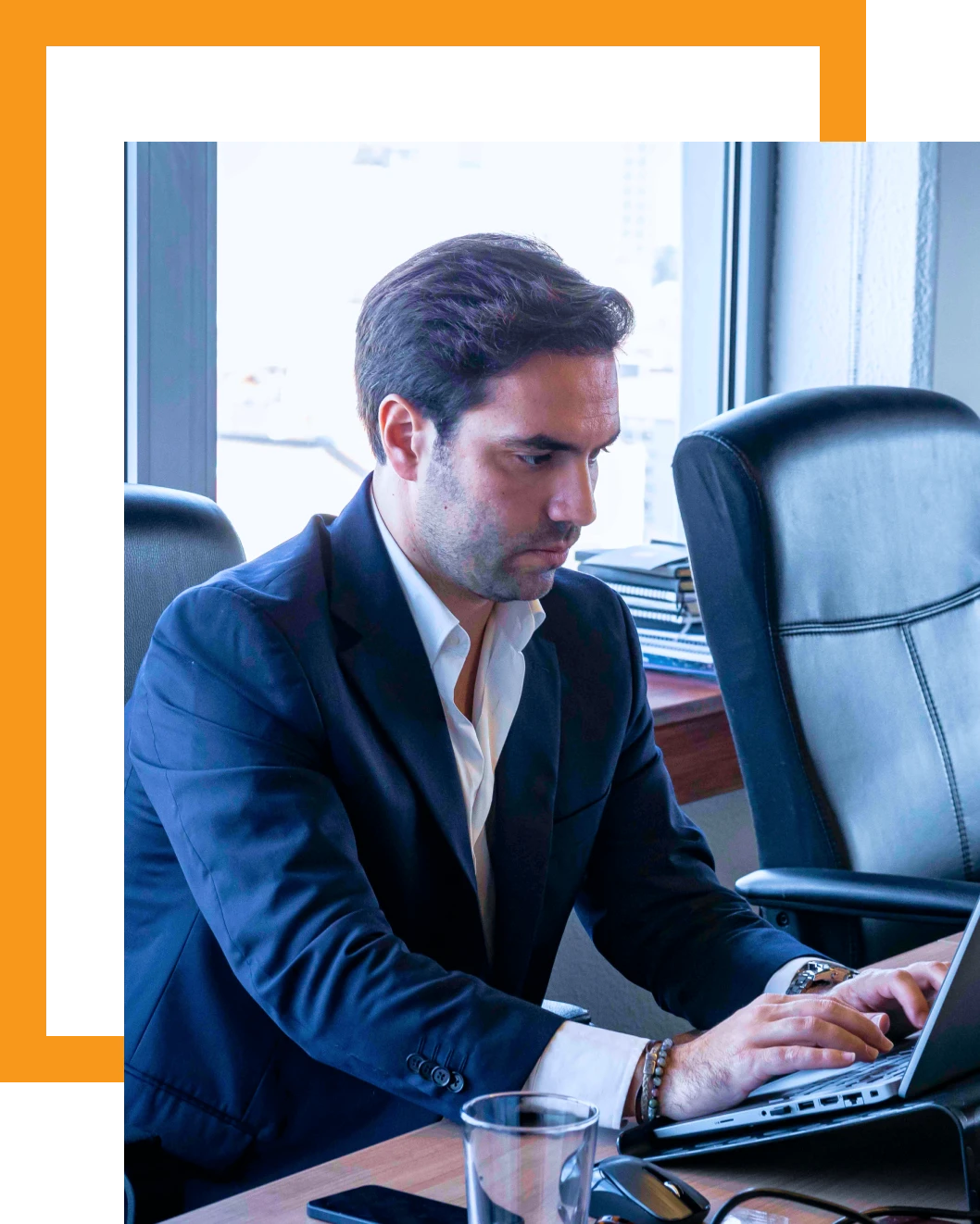 Consultant en entreprise d'Alter Solutions en action Consultant en entreprise d'Alter Solutions en action